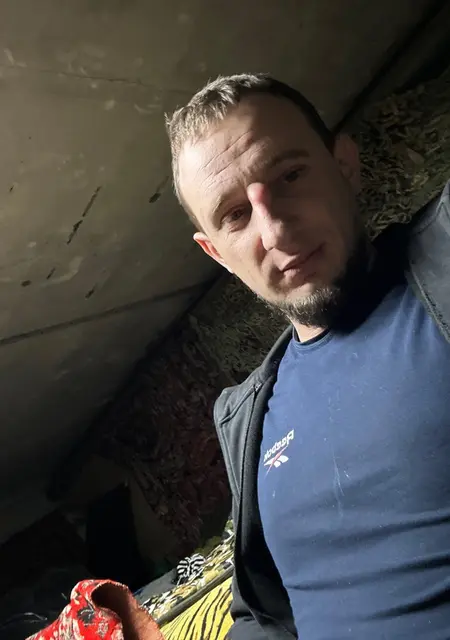 Александр из Дебальцева, ищу на сайте знакомства на одну ночь