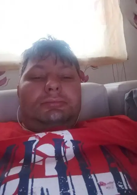 Krystian из Варшавы, мне 39, познакомлюсь