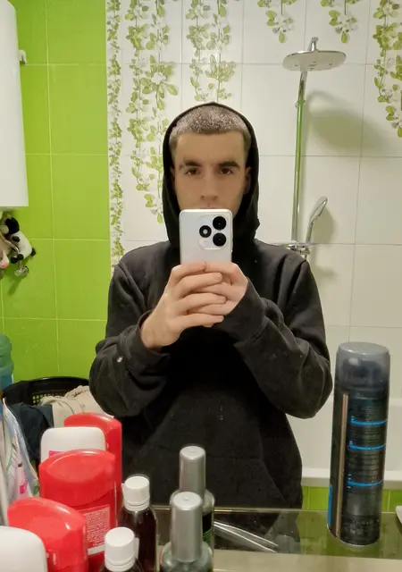 Я Марк, 21, из Львова, ищу знакомства без обязательств