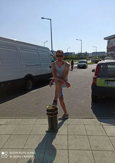 Andri из Варшавы, мне 32, познакомлюсь без обязательств