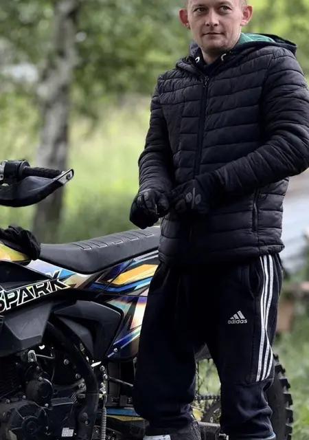 Я Александр, 30, знакомлюсь для открытые отношения в Киеве
