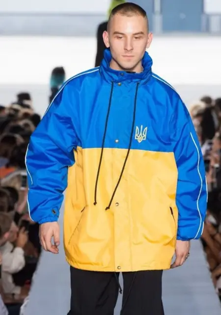 Дима из Борислава, мне 23, познакомлюсь на одну ночь