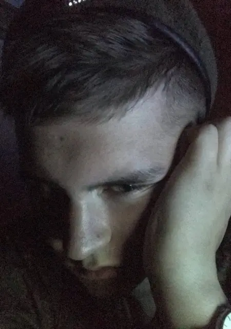 Данил из Иерусалима, мне 22, познакомлюсь для приятного времяпровождения