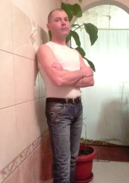 Я Вячеслав, 44, из Днепра, ищу знакомства без обязательств