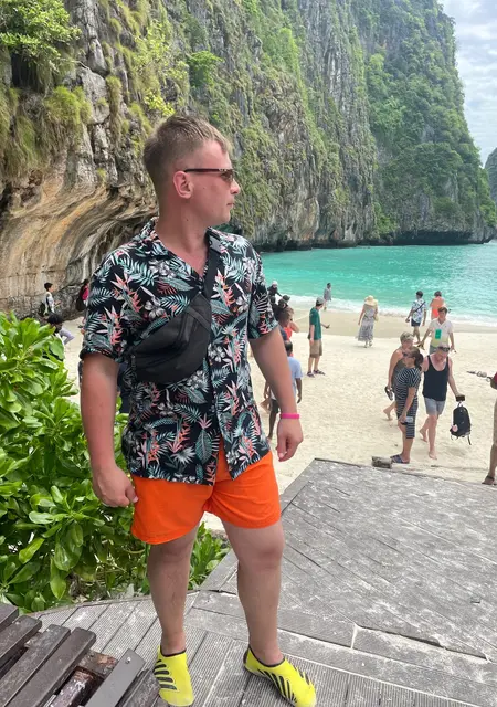 Я Сергей, 31, знакомлюсь без обязательств в Бангкоке