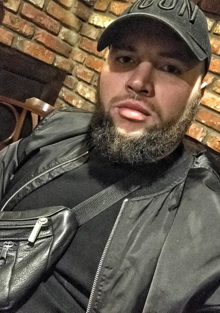 Andre из Кременчуга, мне 28, познакомлюсь для общения