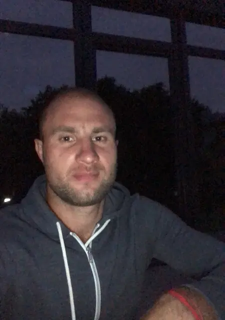 Я Сержик, 38, из Каменского, ищу знакомство для дружбы