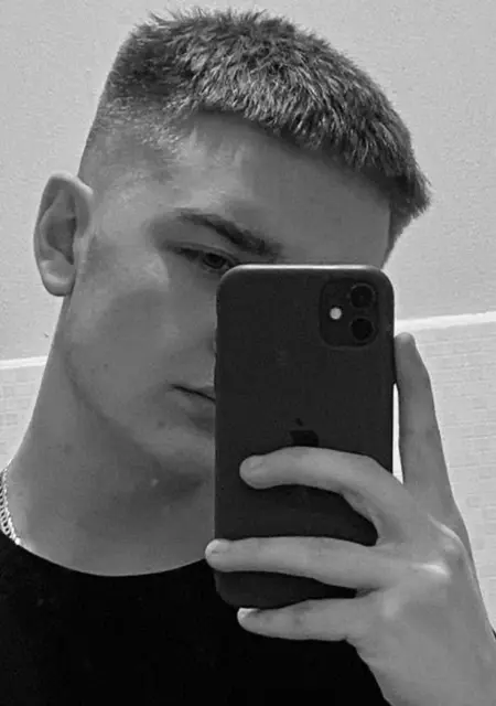 Я Кирилл, 25, знакомлюсь на одну ночь в Воронеже