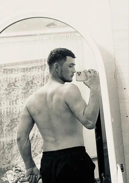 Я Мирас, 18, знакомлюсь на одну ночь в Шымкенте