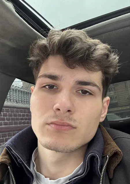 Я Firudin, 20, из Баку, ищу знакомство для вирта