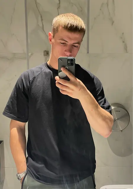 Bodya из Луцка, ищу на сайте приятное времяпровождение