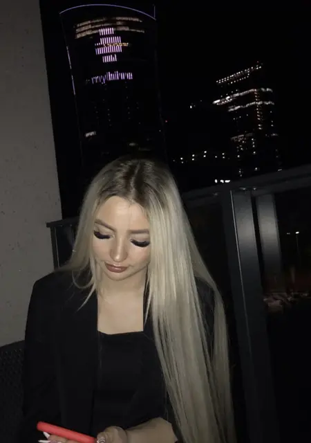 Я Emma, 26, из Киева, ищу знакомство для приятного времяпровождения