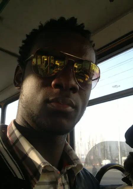 Я Bzen, 47, знакомлюсь без обязательств в Херсоне