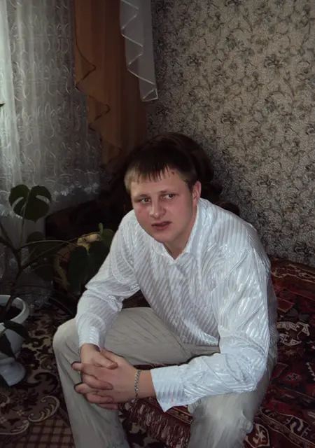 Сашка из Гродно, мне 41, познакомлюсь для постоянных отношений