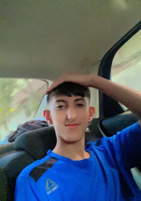 Я Moderated, 21, из Мерсина, ищу знакомства без обязательств