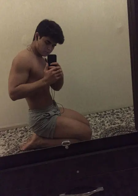 Jasur Kurbanov из Николаева, мне 23, познакомлюсь на одну ночь