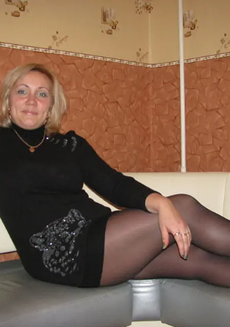 Лена из Купянска, ищу на сайте приятное времяпровождение