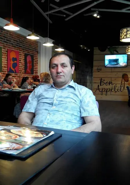 Натик из Харькова, мне 29, познакомлюсь без обязательств