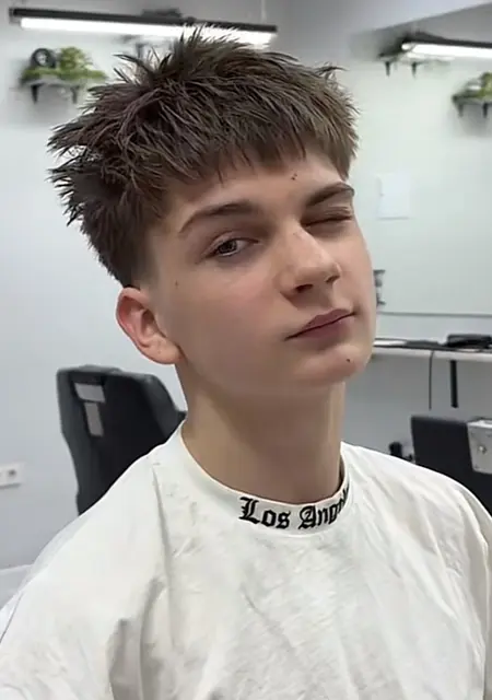 Даниил из Бреста, мне 20, познакомлюсь на одну ночь