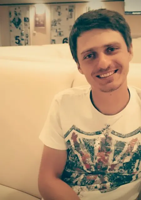 Иван из Каменского, ищу на сайте знакомства на одну ночь