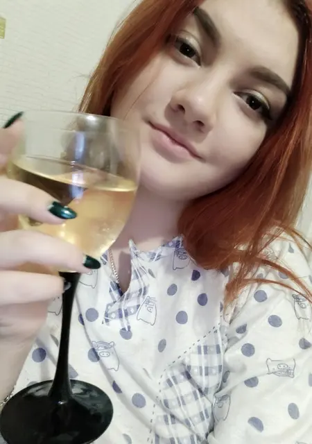 Я Рита, 24 років з Полтавы, шукаю знайомства без зобов'язань