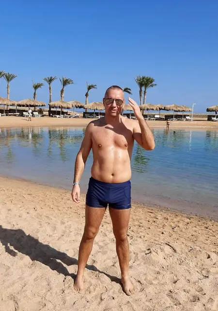 Я Олег, 45 років, знайомлюсь без зобов'язань у Житомире