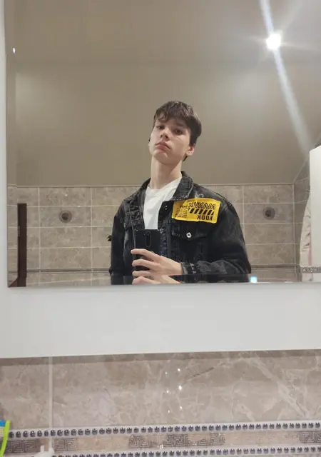 Я Alexander, 21, знакомлюсь без обязательств в Витебске