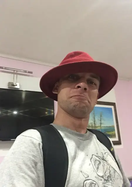 Я Andrew, 38, из Лиды, ищу знакомства без обязательств