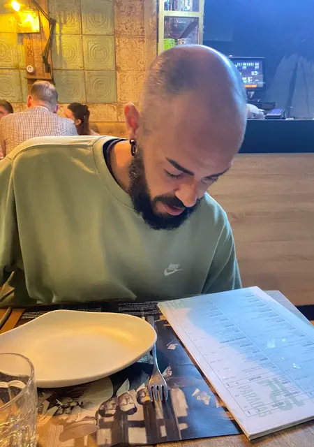 Aaron из Барселоны, мне 34, познакомлюсь на одну ночь