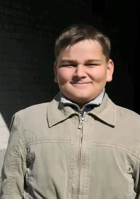 Я Сашка, 27, из Кропивницкого, ищу знакомство для совместных путешествий