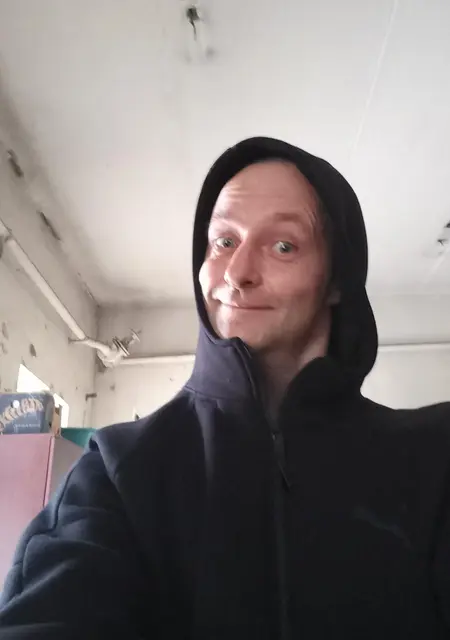 Виктор з Полтавы, шукаю на сайті знайомства без зобов'язань