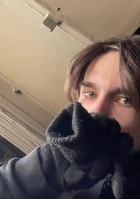 Святослав из Праги, мне 20, познакомлюсь на одну ночь