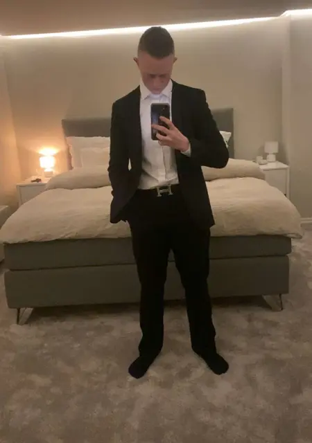 Я Frasse, 19, из Орста, ищу знакомства на одну ночь