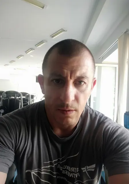 Я Денис, 47, знакомлюсь без обязательств в Одессе