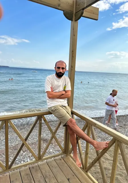 Я Seyhmus, 28, из Анкары, ищу знакомство для общения