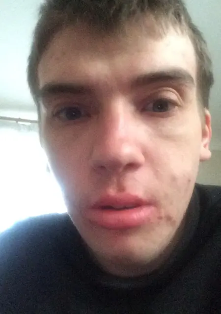 Я Ігор, 24 років, знайомлюсь для постійних стосунків у Луцьку