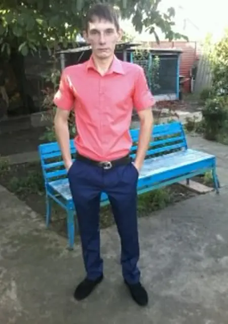 Саша з Новомосковськ, шукаю на сайті знайомства на одну ніч