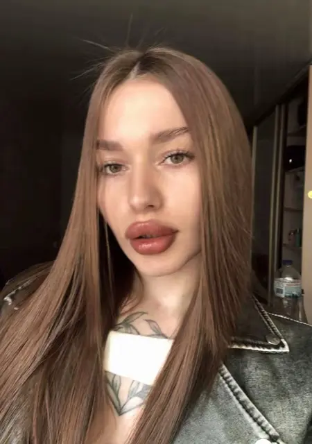 Evgenia из Днепра, ищу на сайте общение