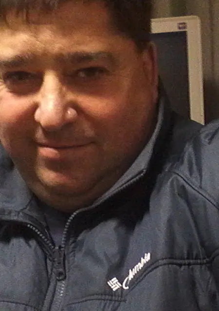 Юра из Херсона, мне 50, познакомлюсь на одну ночь