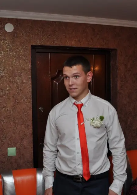 Я В А С Я, 35, знакомлюсь для приятного времяпровождения в Сарнах