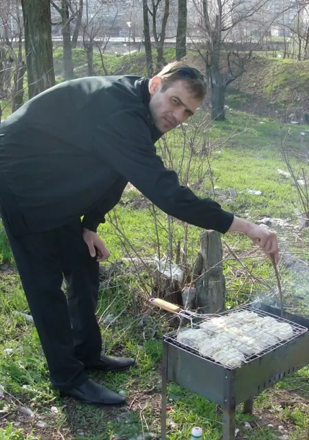 Александр з Маріуполя, мені 45 років, познайомлюсь на одну ніч
