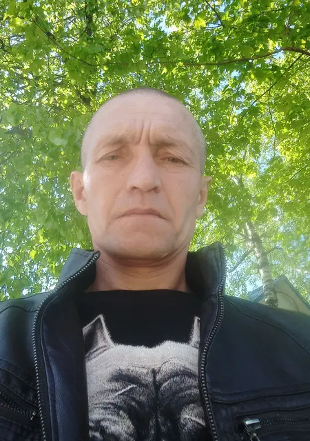 Я Андрей, 45, из Могилёва, ищу знакомства на одну ночь