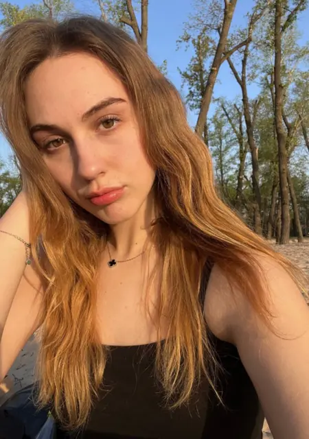 Я Алена, 28, из Минска, ищу знакомство для вирта