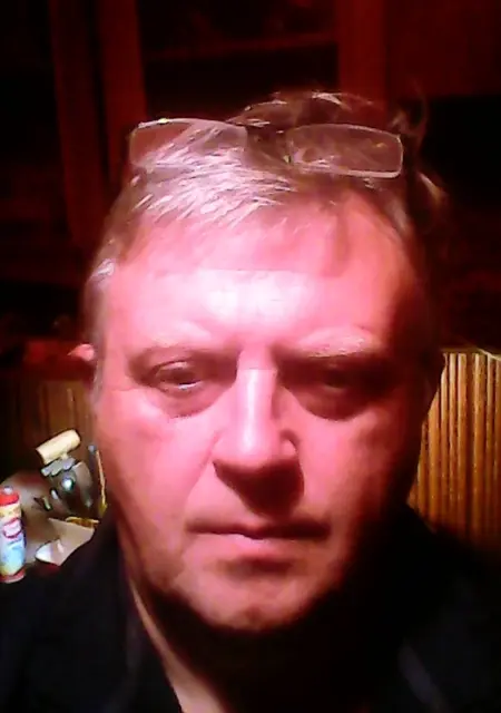 Я Владимир, 60, знакомлюсь на одну ночь в Минске