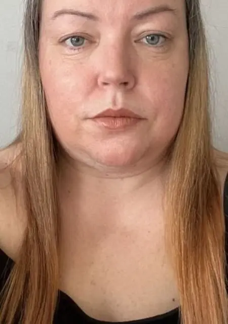 I'm Vicky, 41 from London, seeking connections