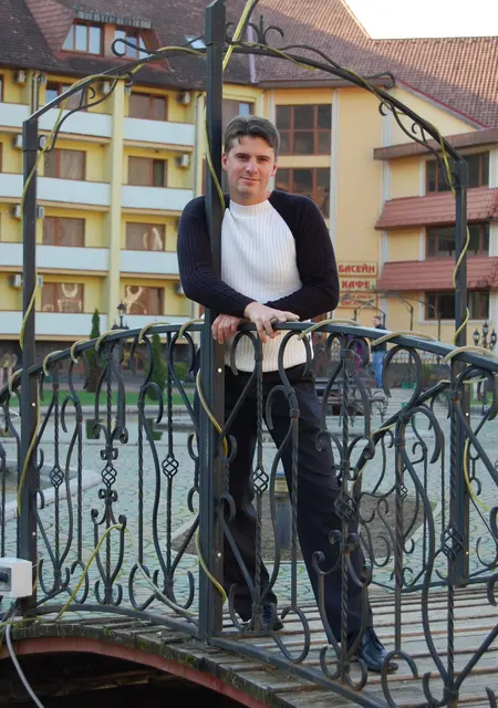 Юра из Львова, мне 46, познакомлюсь на одну ночь