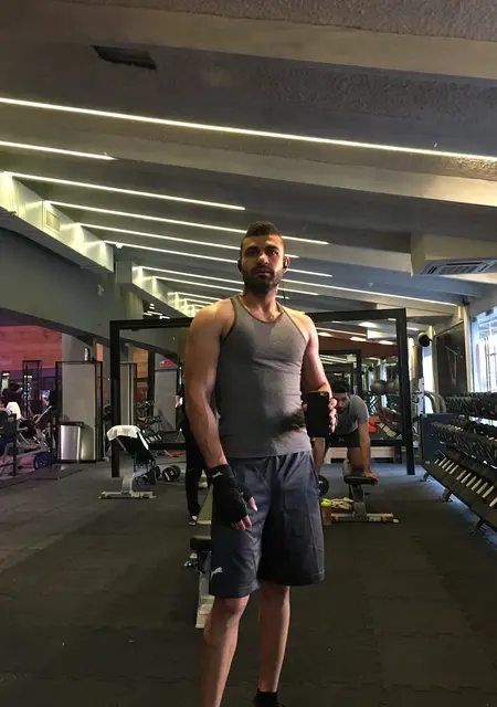 Jason из Тель-авива, мне 33, познакомлюсь для приятного времяпровождения