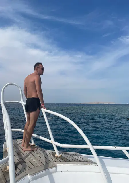 Егор из Гродно, ищу на сайте знакомства на одну ночь