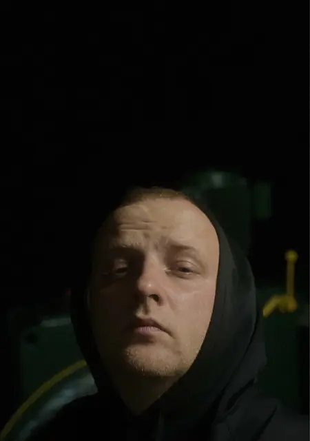 I'm Victor, 34 from Sheffield, seeking connections for no strings attached