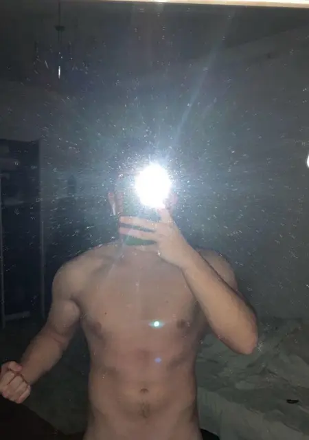 Я Артур, 24, из Овидиополя, ищу знакомство для вирта